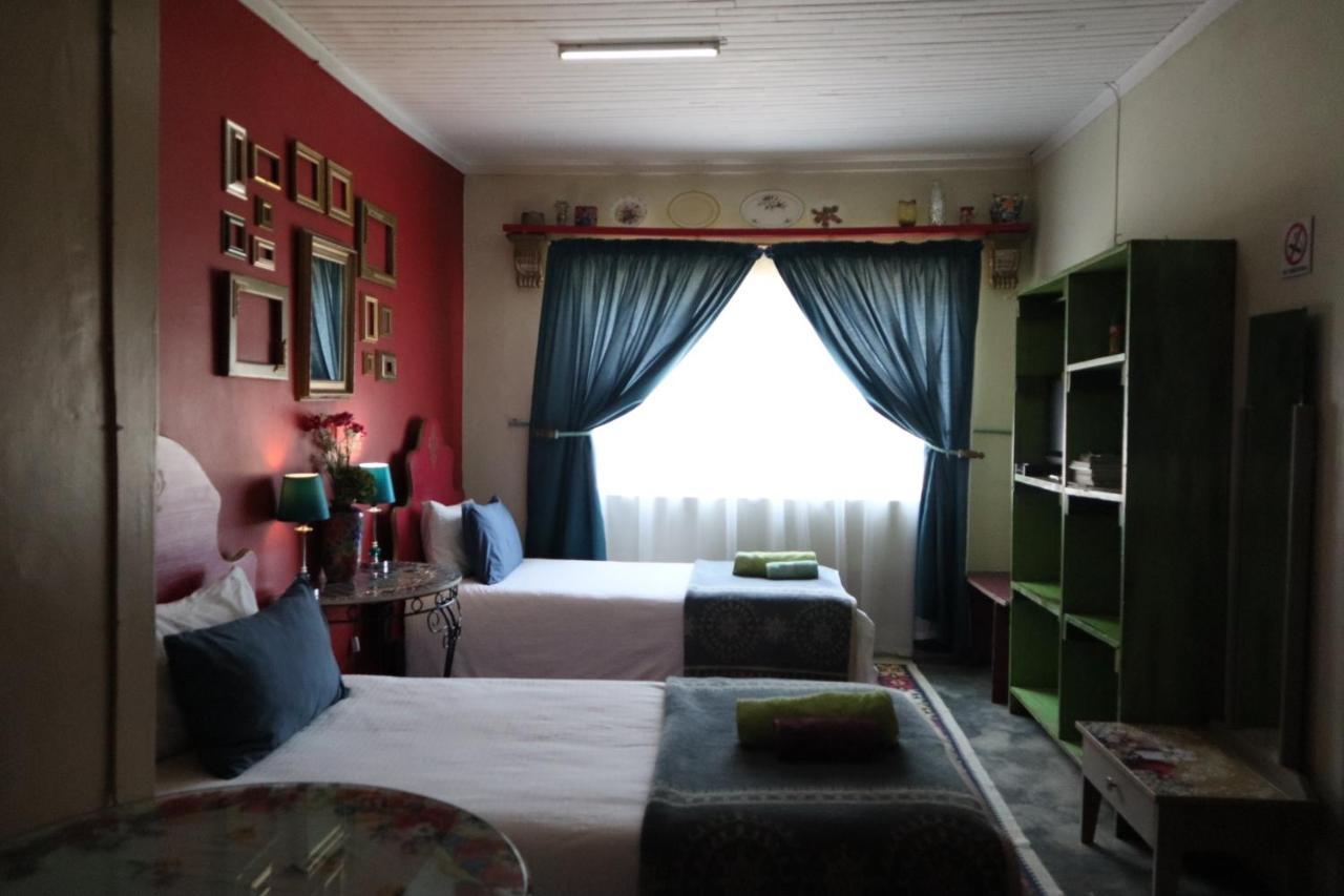Rocks & Roses Farm Stay Lochiel Exterior foto