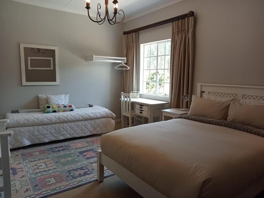 Rocks & Roses Farm Stay Lochiel Exterior foto