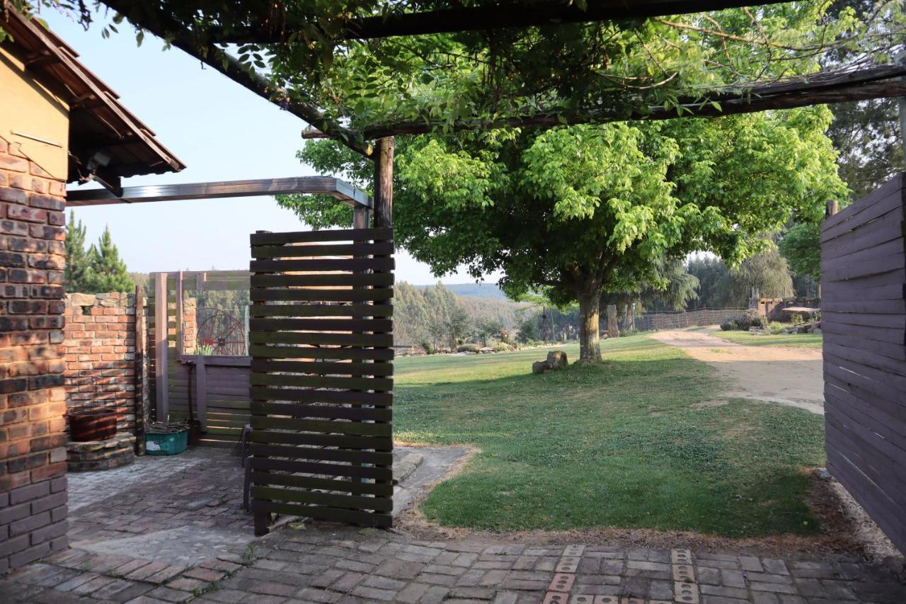 Rocks & Roses Farm Stay Lochiel Exterior foto