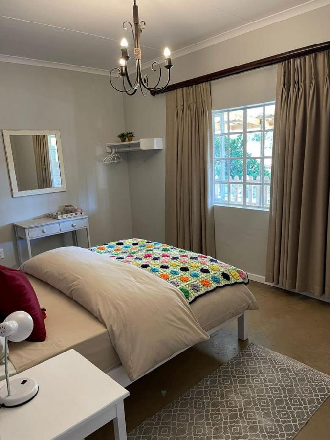Rocks & Roses Farm Stay Lochiel Exterior foto